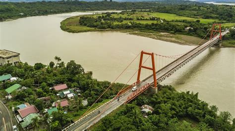 Tuguegarao – Travel guide at Wikivoyage.